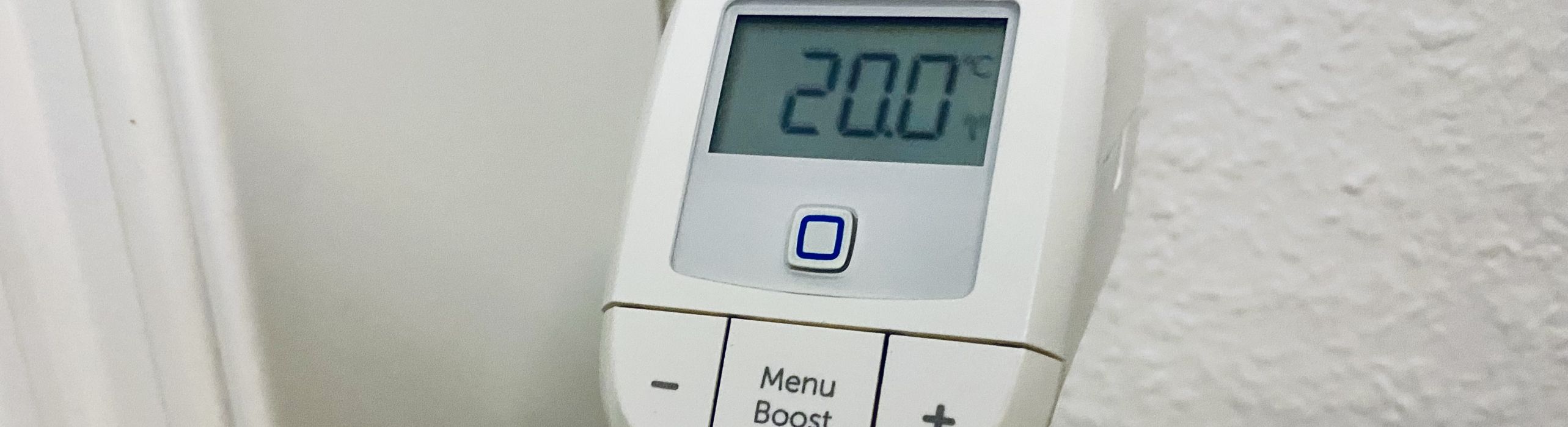 Thermostat zeigt 20&deg; C